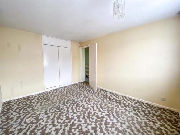 Bedroom 1.jpg