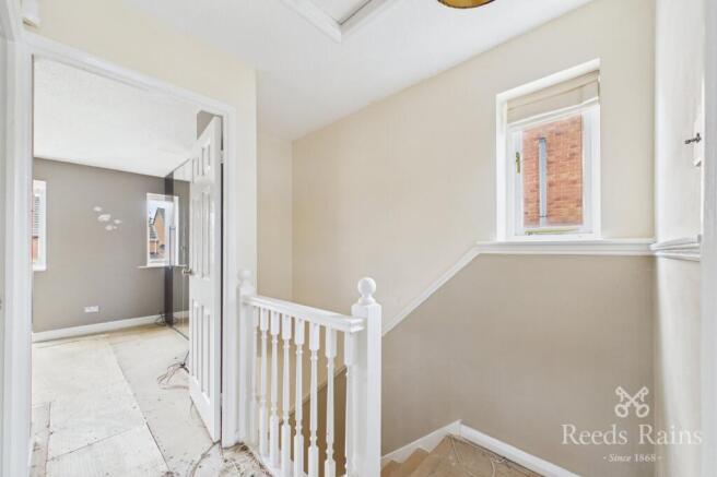 3 bed Link Detached House for sale Image 11