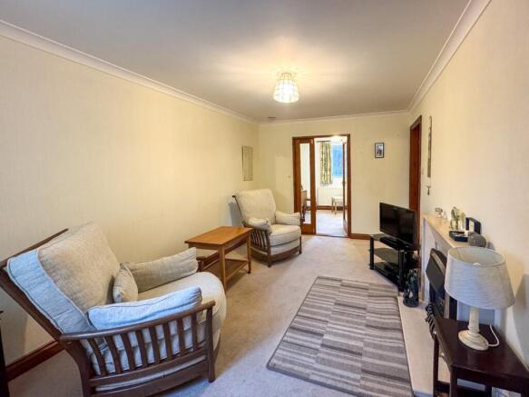 1 bed Ground Flat for sale Image 7