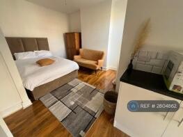 Flat A, 10, Ulverstone Road, London SE27 0AJ