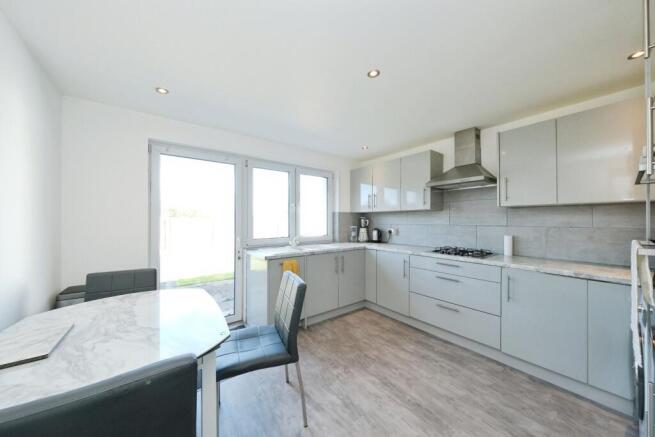 St. Margarets Avenue, Nottingham, Nottinghamshire, NG8 – pohled 6