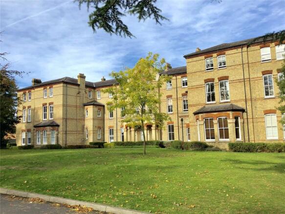 Leavesden Court