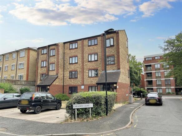 1-bed apartment on Nansen Court, London, £255,000