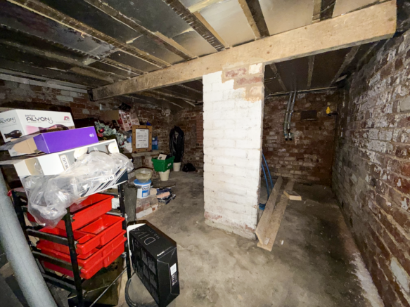 2 bed Not Specified for sale Image 9