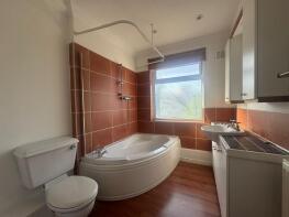 27, Lullingstone Avenue, Swanley BR8 7JN