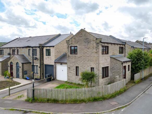 3 bed Detached for sale Image 10
