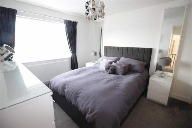Bedroom no.1 front double: