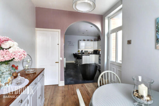 2 bed Terraced for sale Image 8