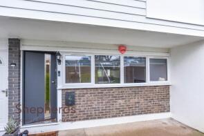 43, Hillside, Hoddesdon EN11 8RW