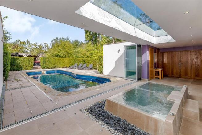 Pool House