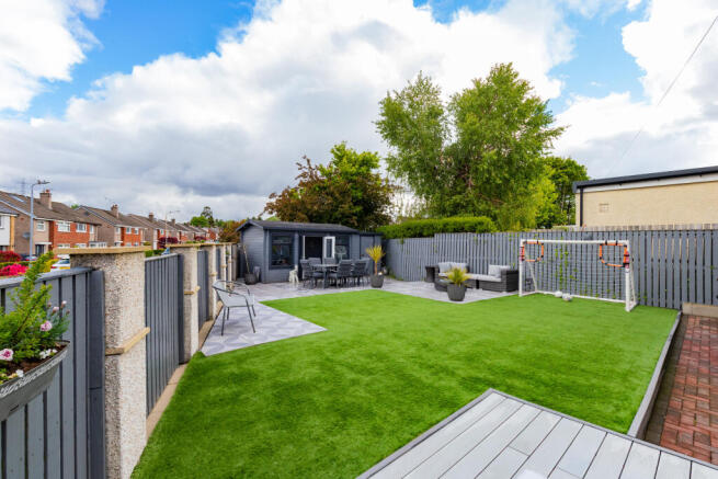 82 crookston Drive Glasgow G52 3LZ-2