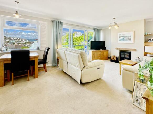 Living Room.JPG