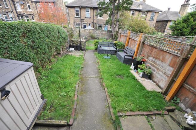 3 bed Terraced for sale Image 10