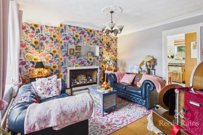 2 bed Semi-Detached for sale Image 5