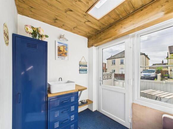 Self Contained Annex