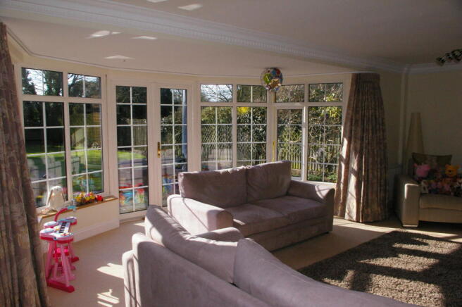 Attractive Lounge