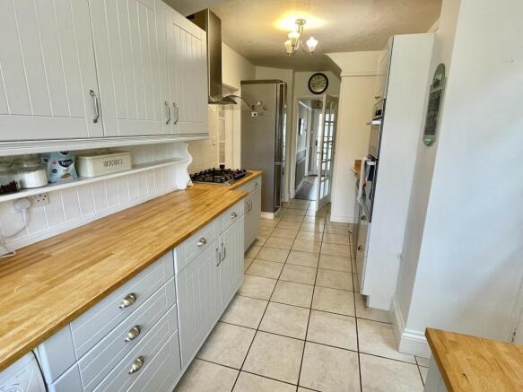 KITCHEN 1
