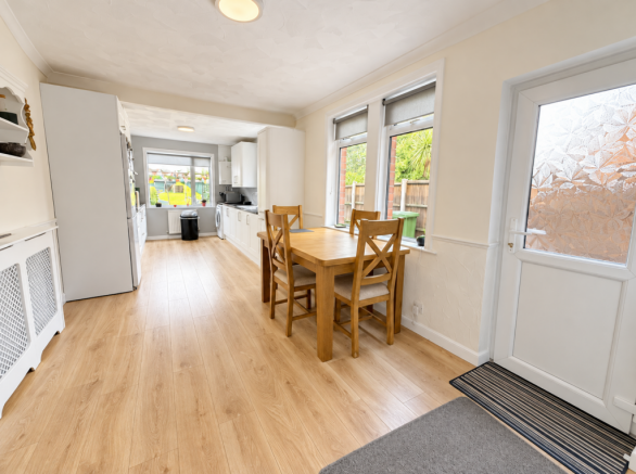 Kitchen/Dining Room
