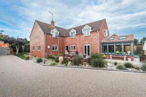 Warren Lodge, Warren Avenue, Fakenham NR21 8NP