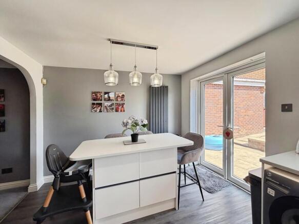 3 bed Detached for sale Image 6
