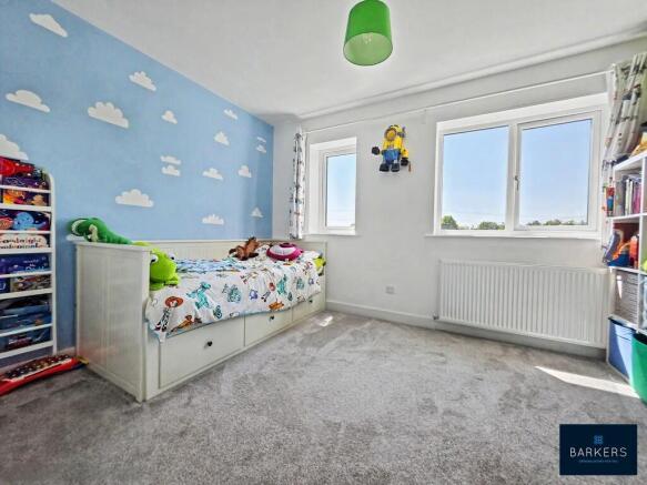3 bed Town House for sale Image 10