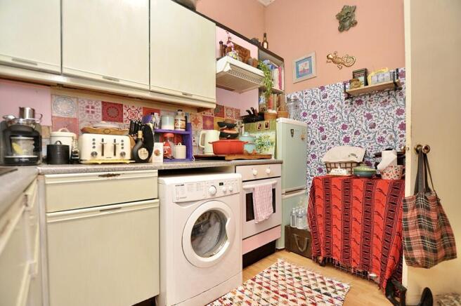 GL, 8 The Causeway, Fairlie, KA29 0AQ photo 4