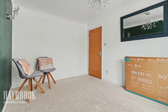 4 bed Detached for sale Image 12