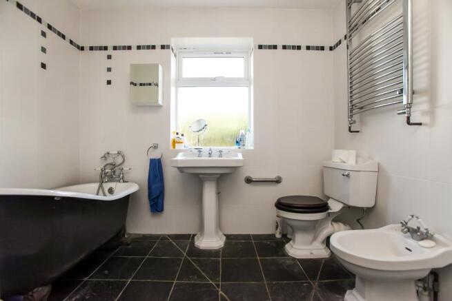 Wet Room/Bathroom