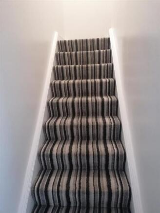 STAIRS/LANDING