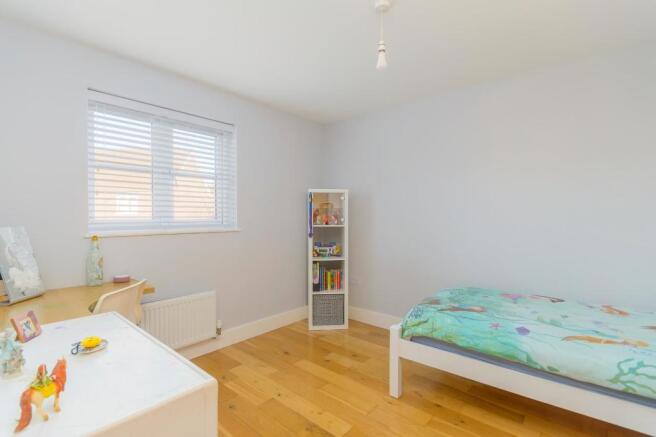 EVIRDTNARRUCKCALB20 - Bedroom N.jpg