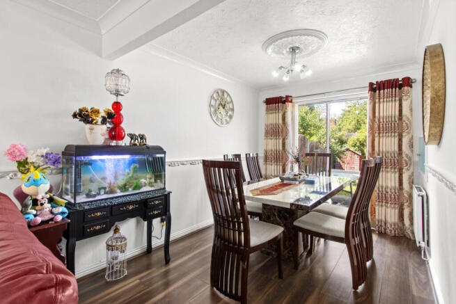 3 bed Detached for sale Image 9