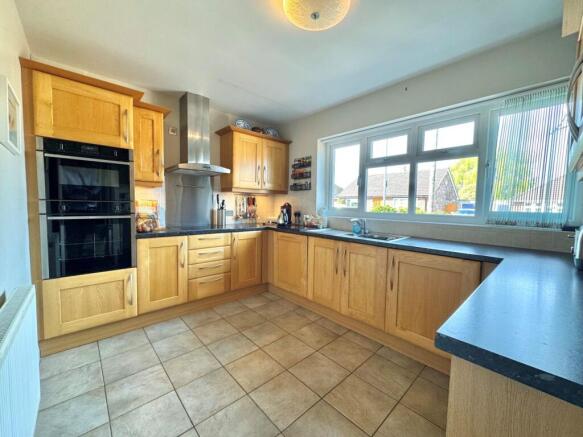 Sussex Avenue, Melton Mowbray photo 2