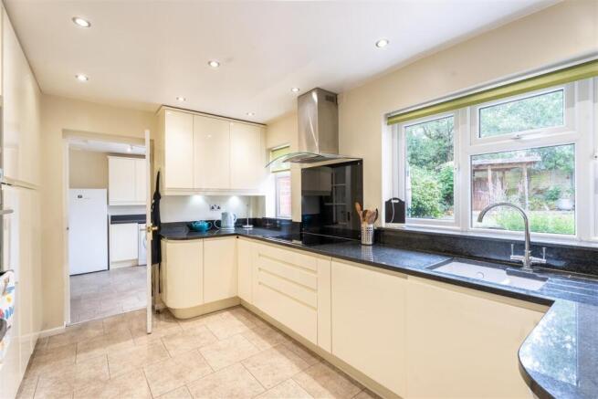 60, Oaken Park, Codsall, Wolverhampton photo 4
