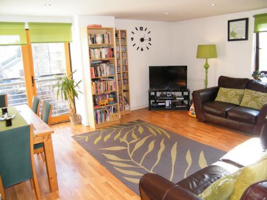 Lounge/Kitchen