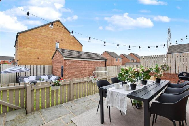 5 bed Detached for sale Image 12