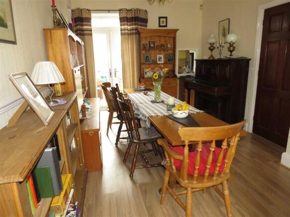 Lounge/diner