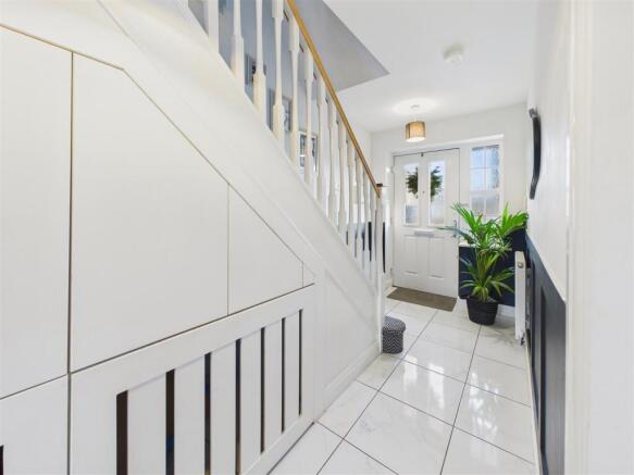 4 bed Detached for sale Image 5