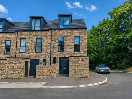 Lucas Close, Birmingham, B12