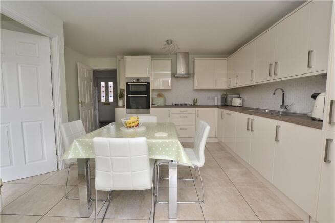 Kitchen/Breakfast Room