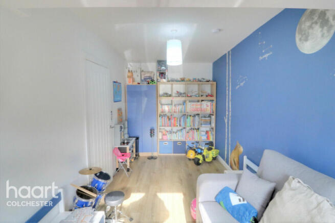 Photo 10