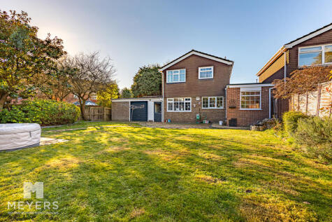 Anne Close, Christchurch, BH23 2
