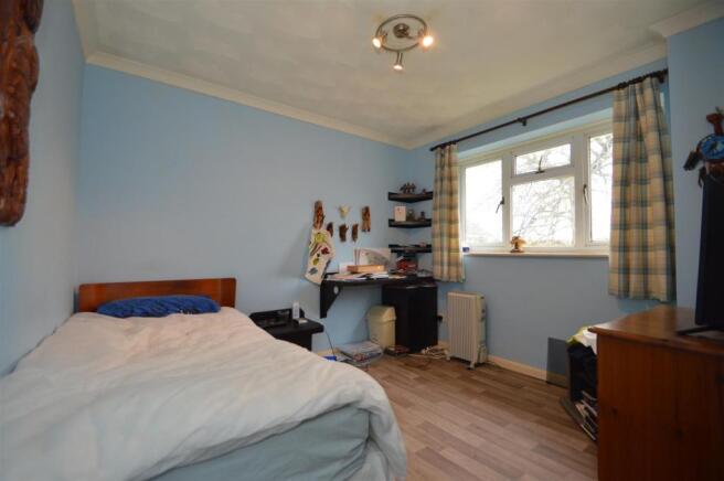 Bedroom 2.JPG