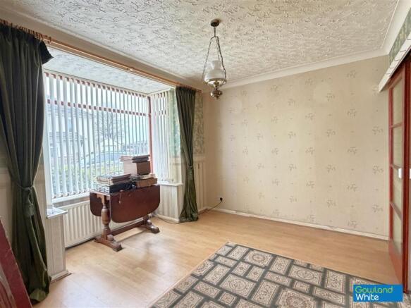 3 bed Semi-Detached for sale Image 4