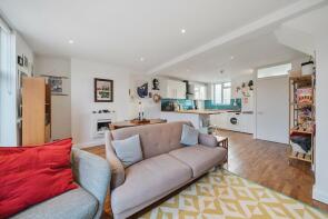 20, Carnbrook Road, London SE3 8AE
