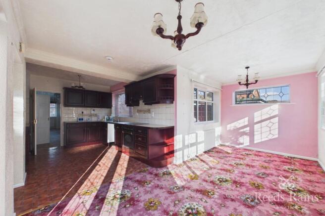 3 bed Bungalow for sale Image 5