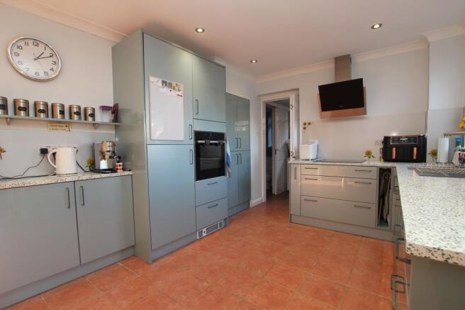 kitchen3.JPG