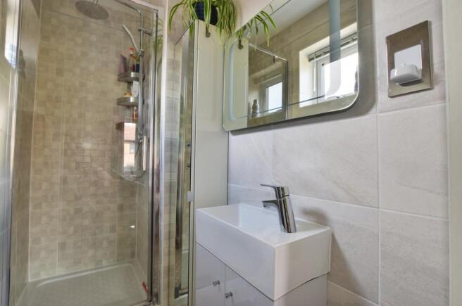 En suite Shower R...