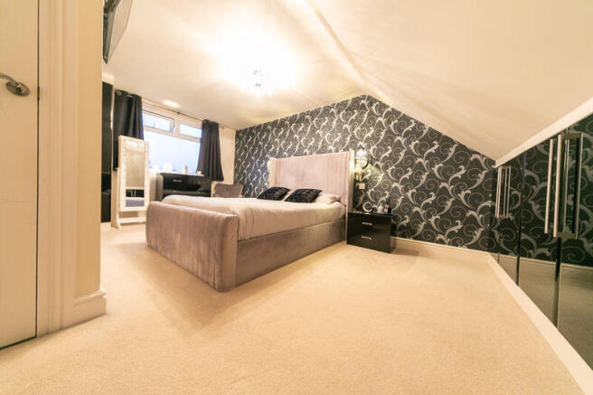 Loft conversion bedroom