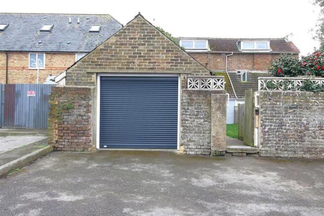 Garage 1.4.JPG