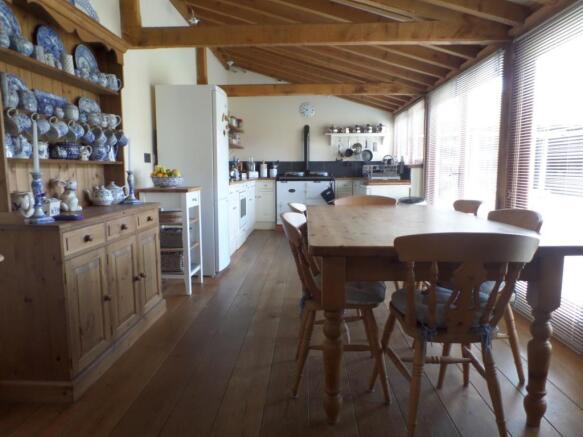 Kitchen/Breakfast Room